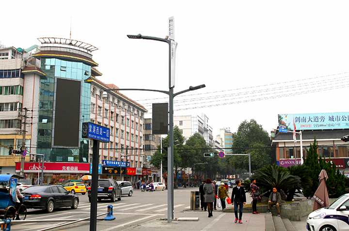 2智慧路燈實(shí)景720 2智慧路燈實(shí)景720