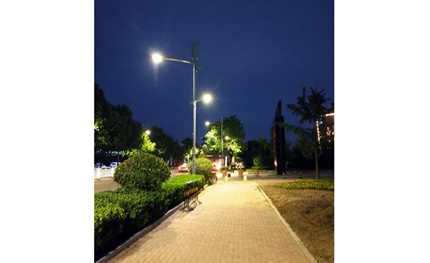 華體這兩款智慧路燈亮相青島，為2018上合組織峰會獻(xiàn)禮