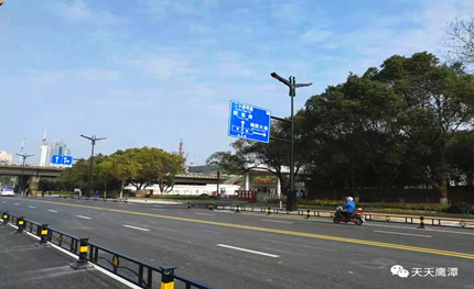 鷹潭首條智慧大道上這些智慧路燈，是怎樣使用“三頭六臂”的？